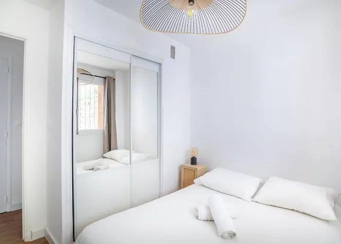 Joli Cocon Au Coeur De Cassis